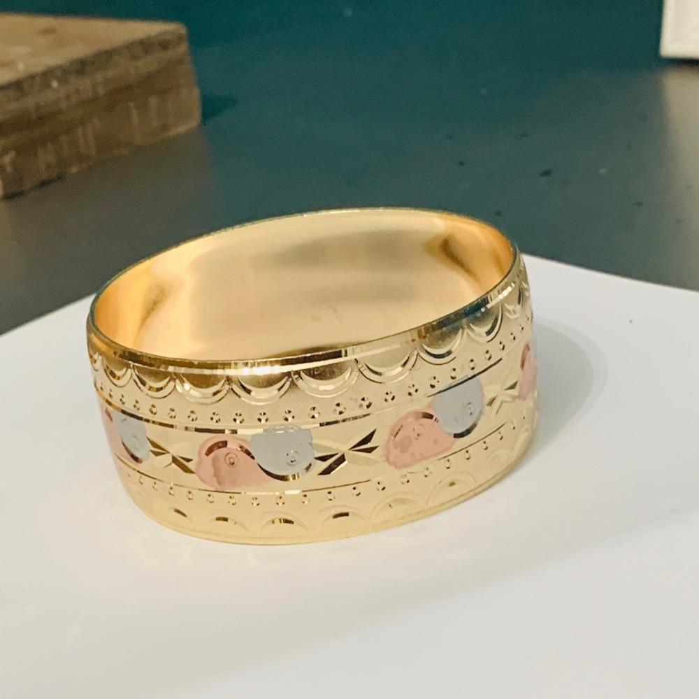 💕 Three Tone Bangle💕 - Picture 3 of 6
